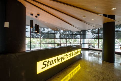 Stanley Black & Decker recalls 2 million sledgehammers over detaching heads